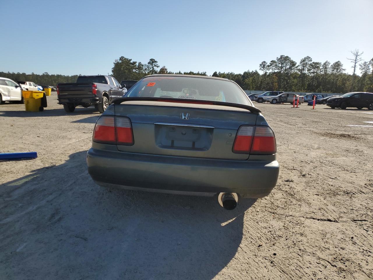 1996 Honda Accord Lx VIN: 1HGCD5630TA067939 Lot: 76615754