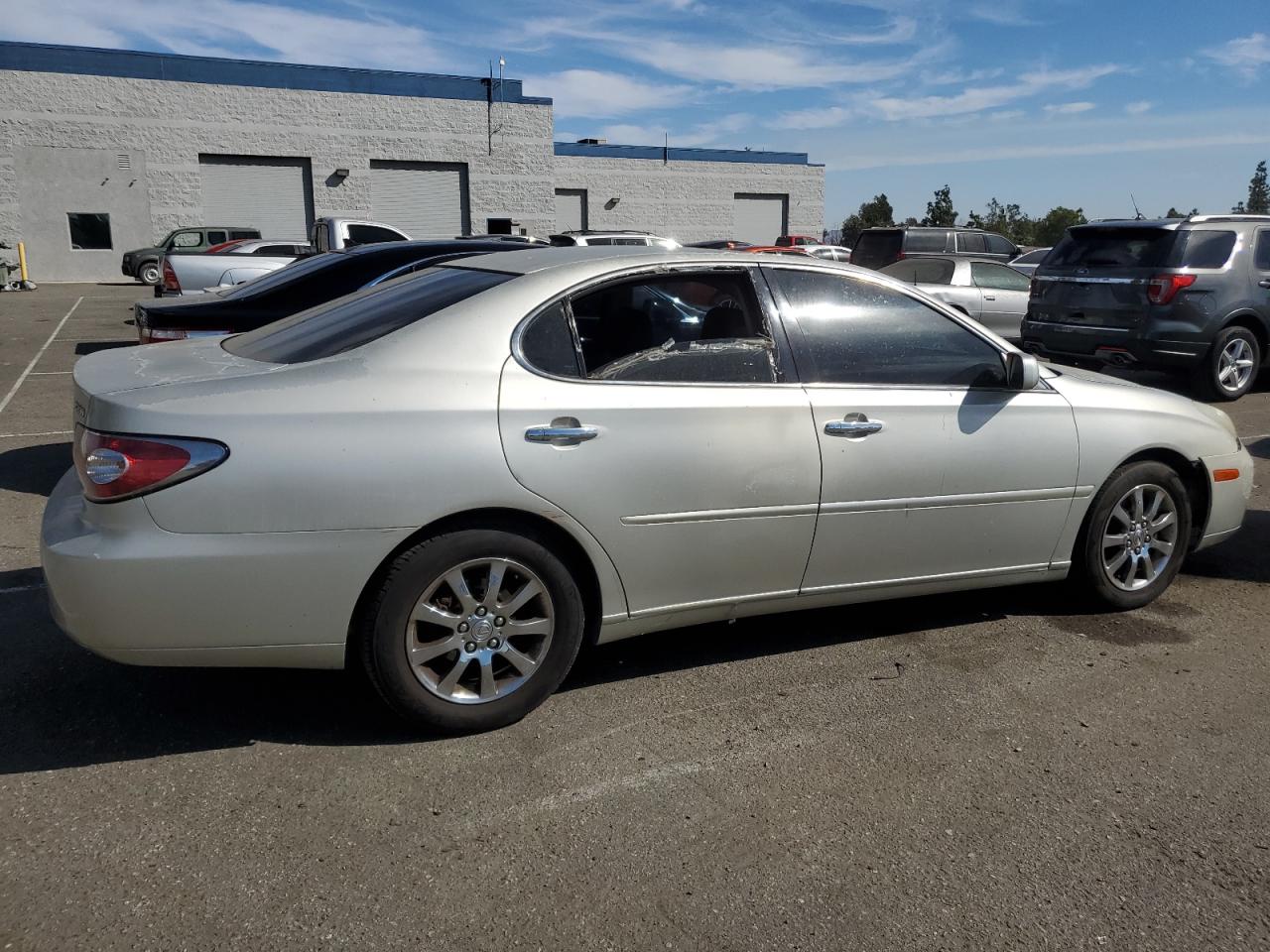 2004 Lexus Es 330 VIN: JTHBA30G745023058 Lot: 75943134