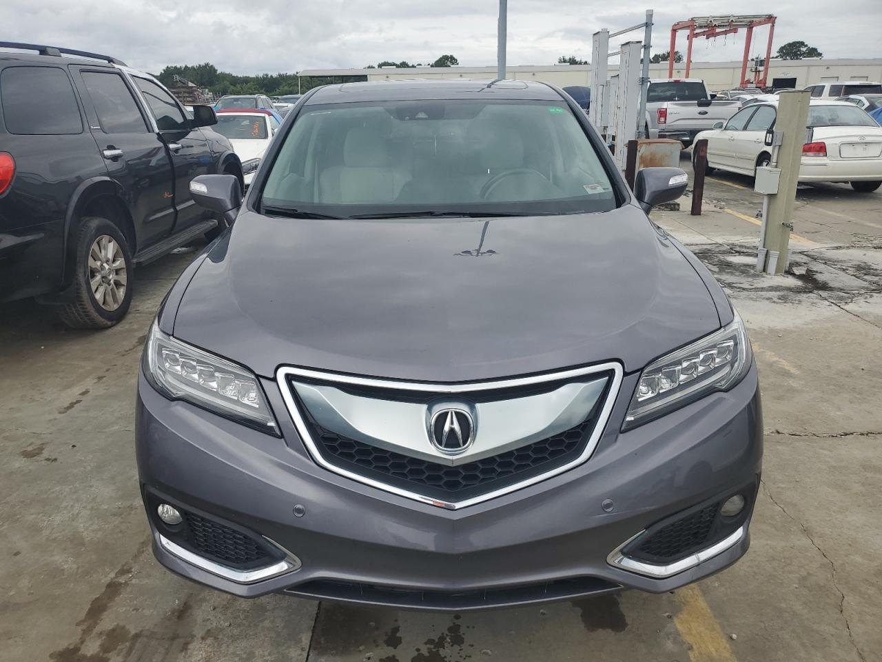 5J8TB4H71JL000137 2018 Acura Rdx Advance