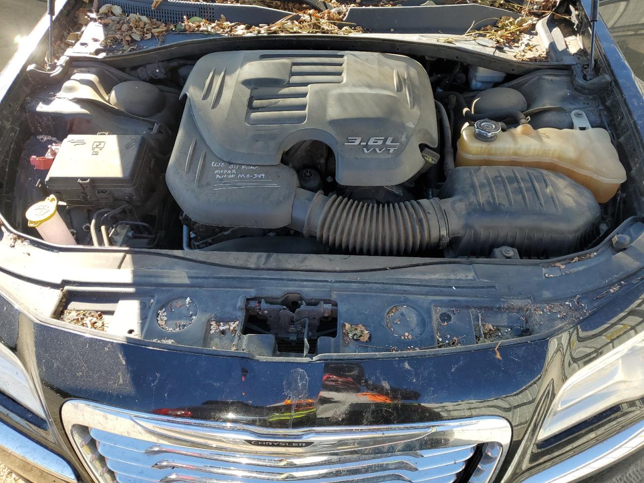 2013 Chrysler 300 - Image 11