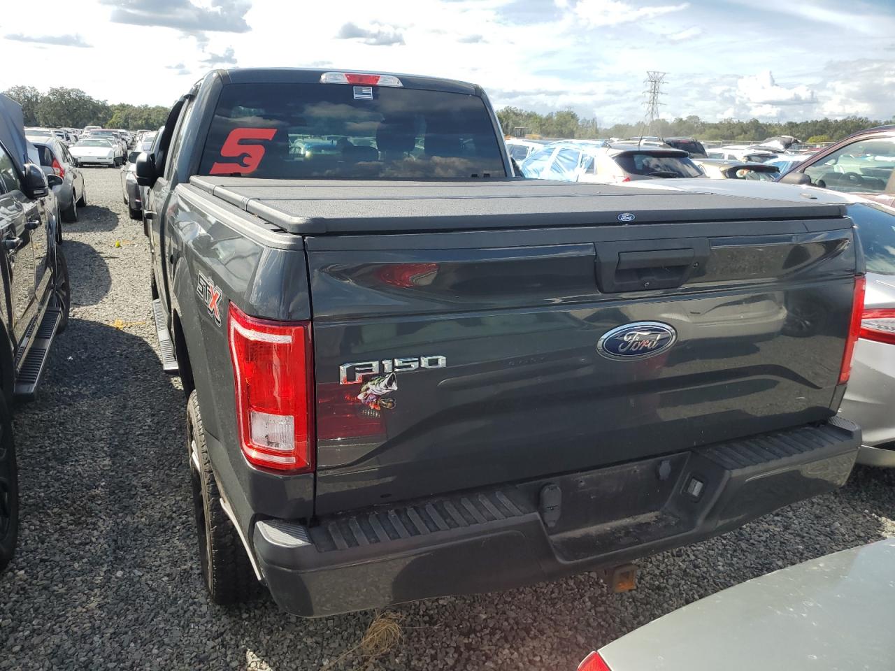 2017 Ford F-150 - Image 6