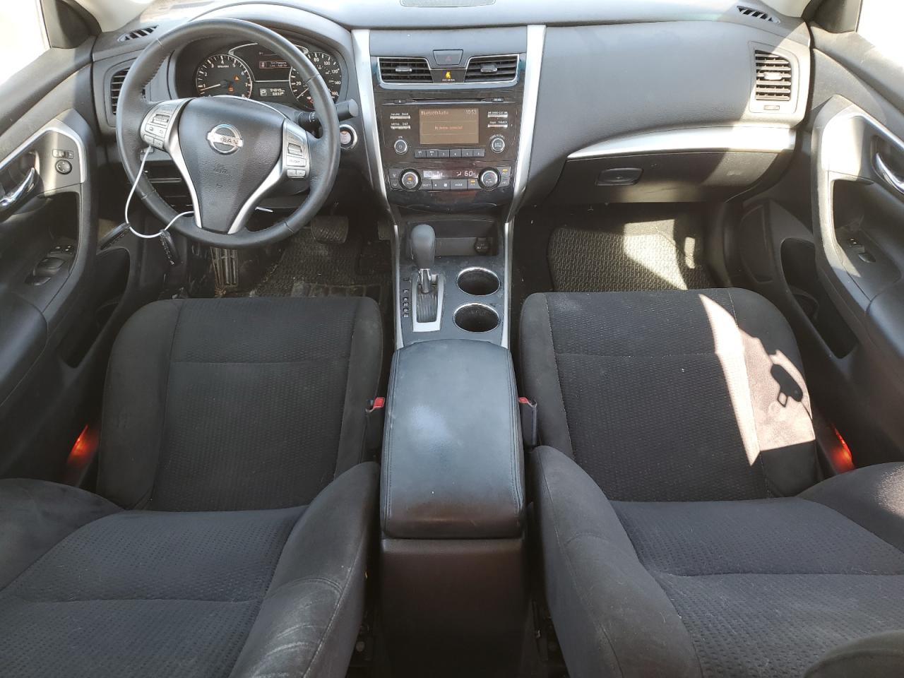 2015 Nissan Altima - Image 8