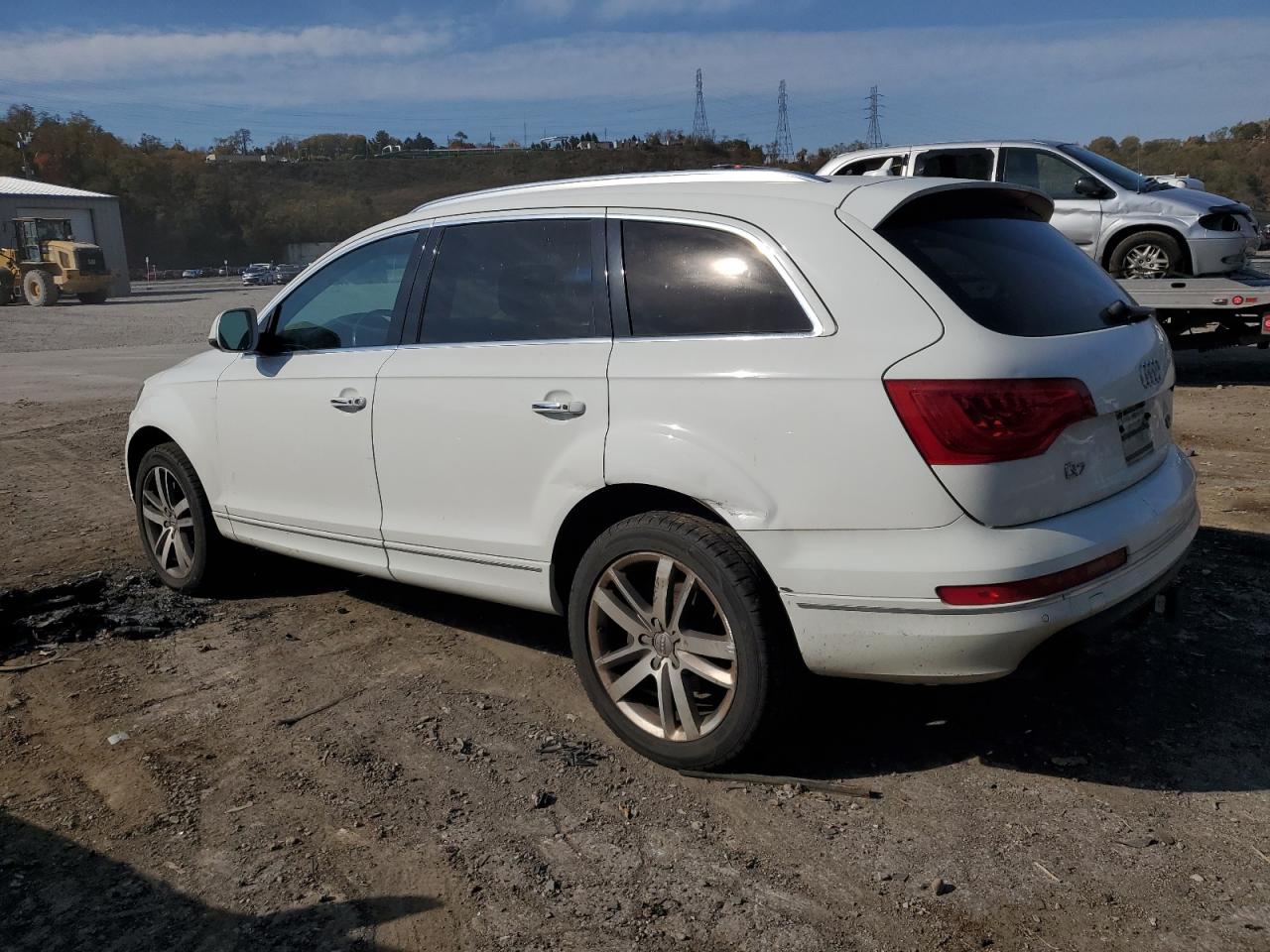 2014 Audi Q7 - Image 2
