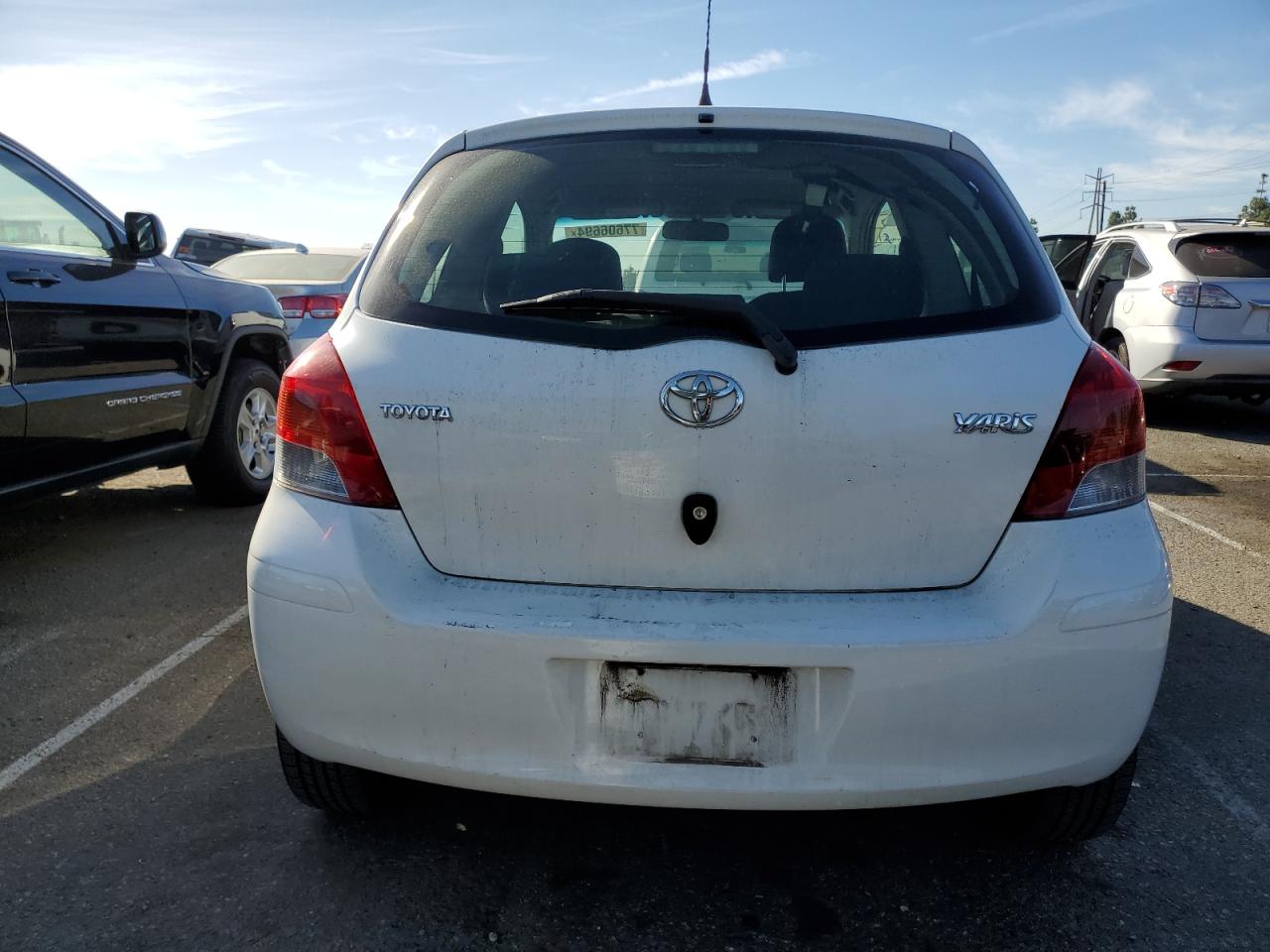 2009 Toyota Yaris VIN: JTDJT903095275801 Lot: 77606694