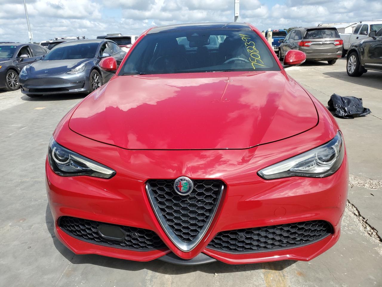 2022 Alfa Romeo Giulia - Image 5