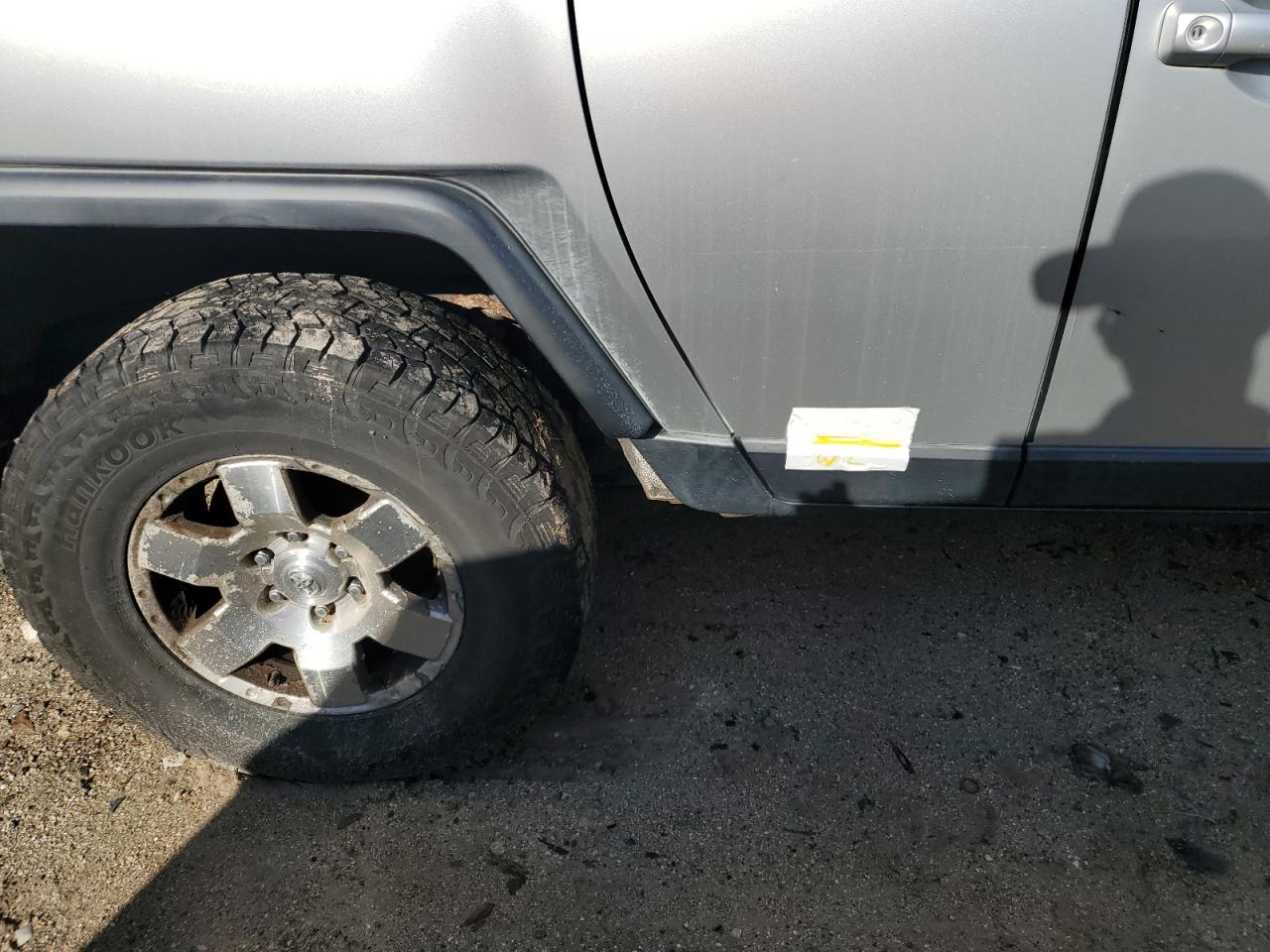 2007 Toyota FJ Cruiser - Image 12