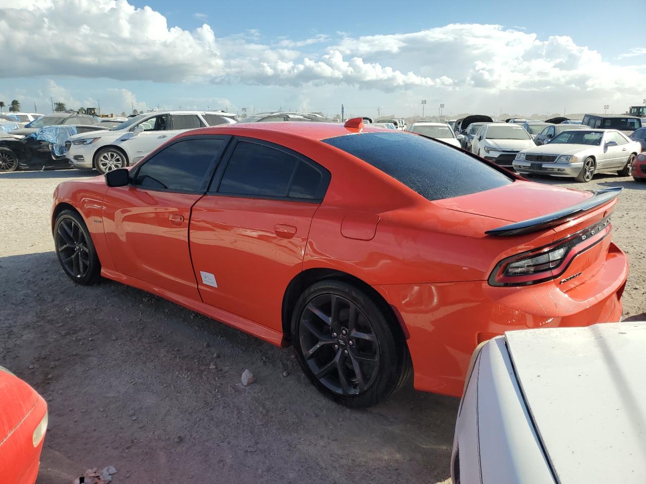 2019 Dodge Charger - Image 2