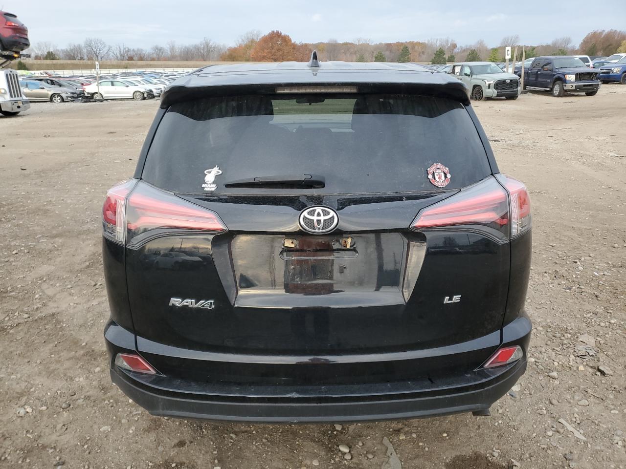 2018 Toyota Rav4 Le VIN: 2T3ZFREV2JW470185 Lot: 78320614