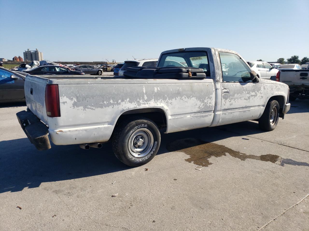 1990 Chevrolet GMT-400 - Image 3