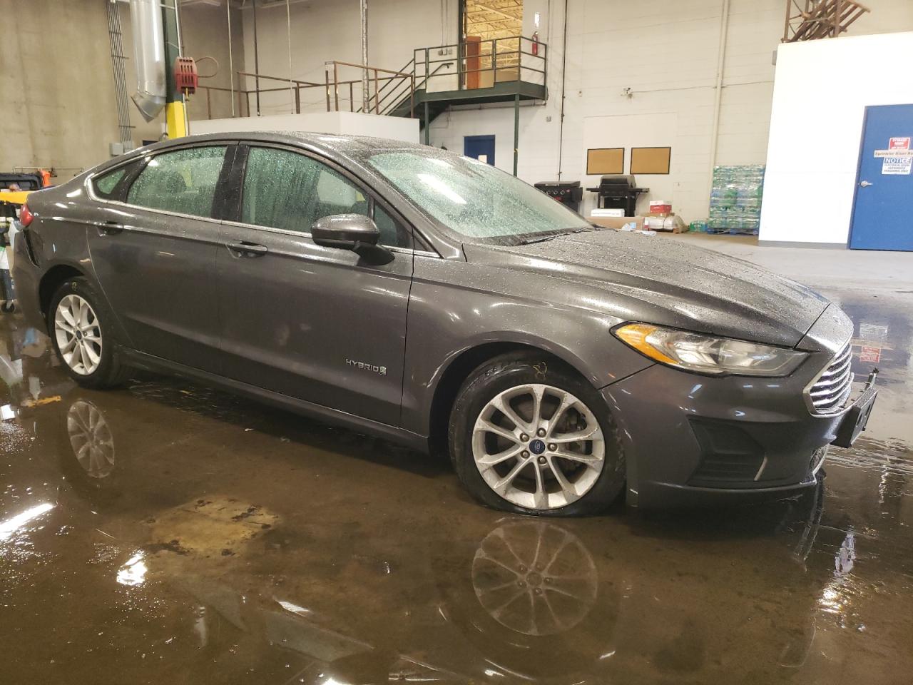 2019 Ford Fusion - Image 4