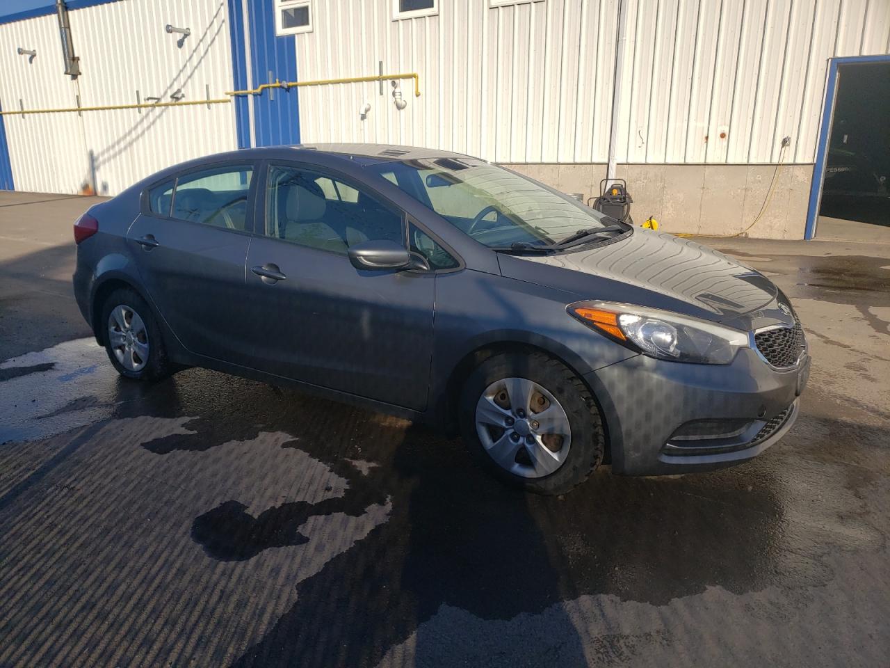 2016 Kia Forte - Image 4