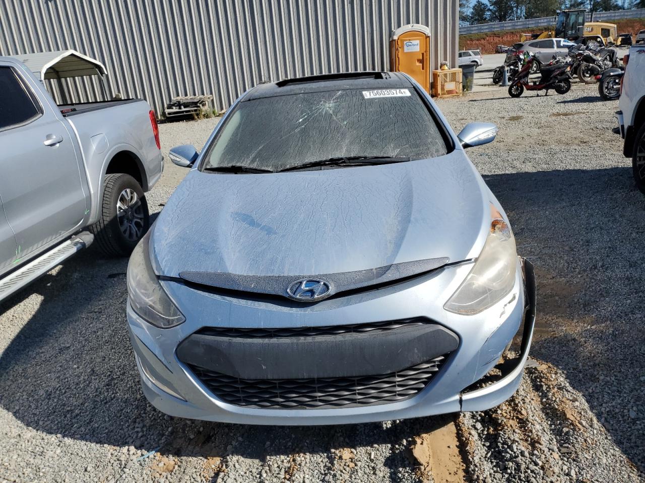 2011 Hyundai Sonata - Image 5