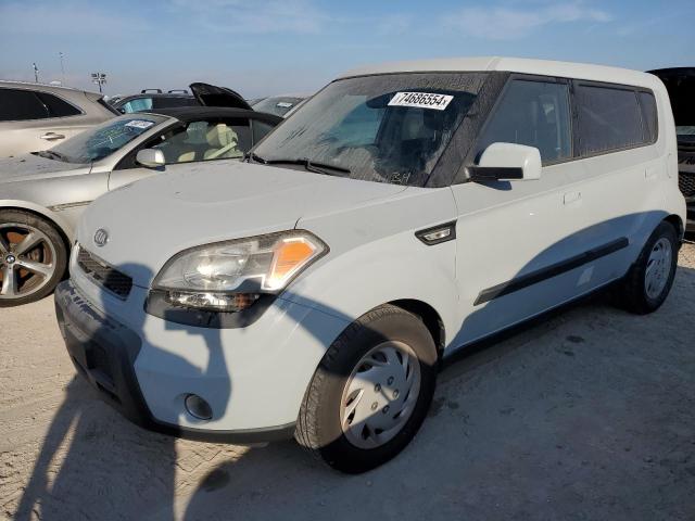 2010 Kia Soul +