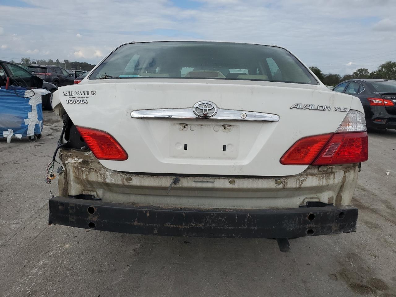 2004 Toyota Avalon Xl VIN: 4T1BF28B14U380078 Lot: 73593234