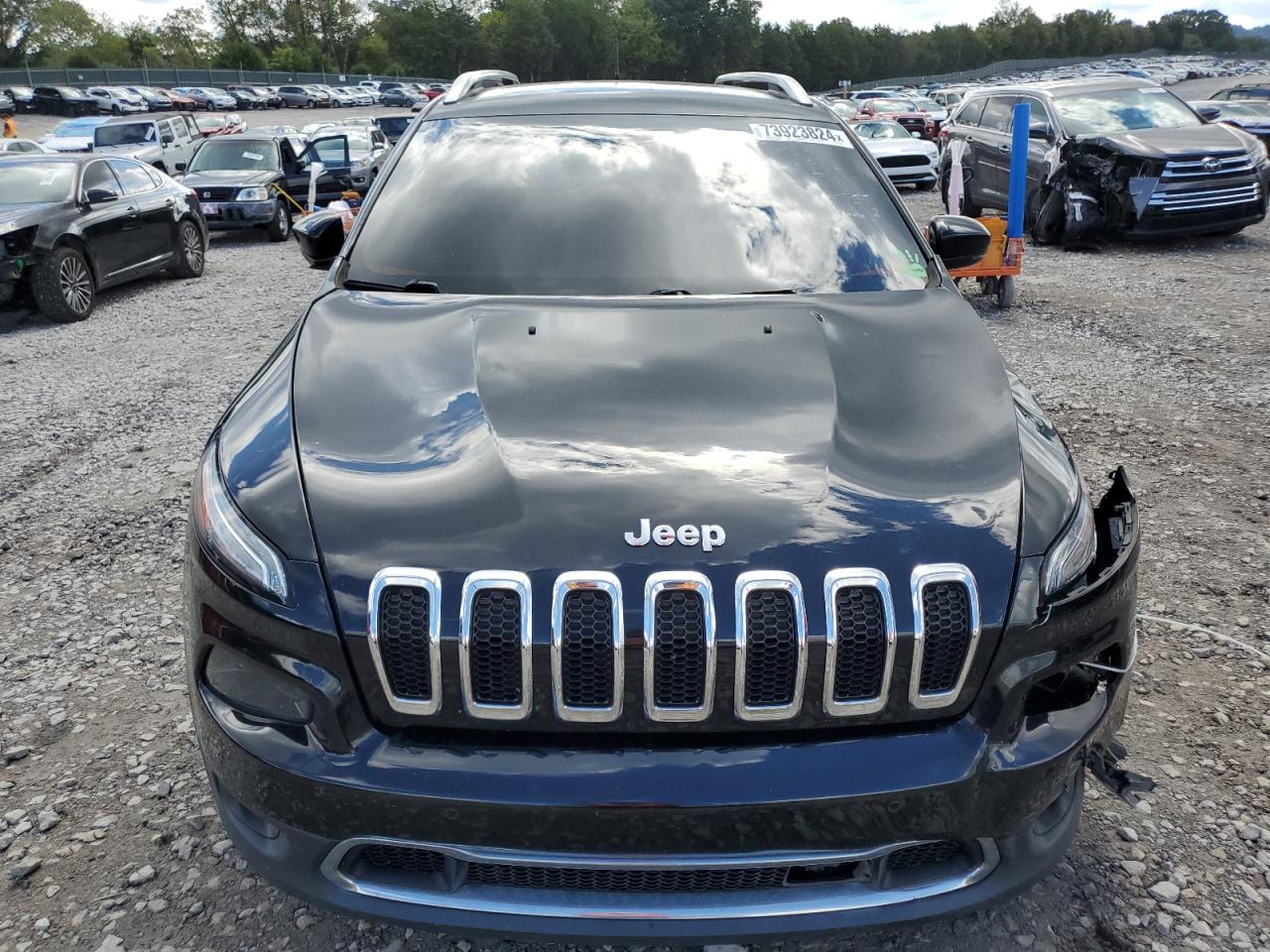 2017 Jeep Grand Cherokee - Image 5
