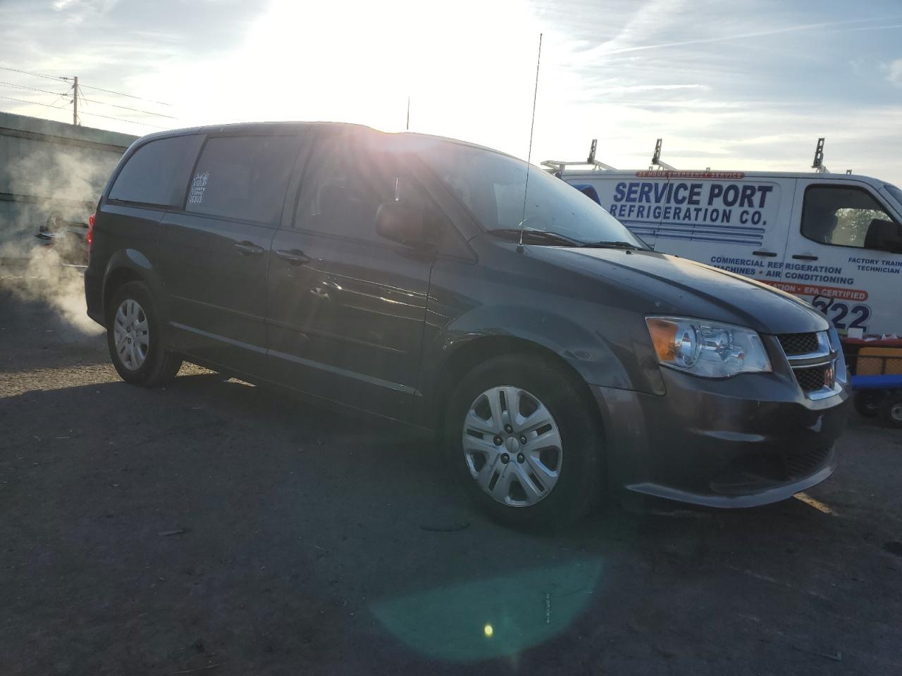 2015 Dodge Caravan - Image 4