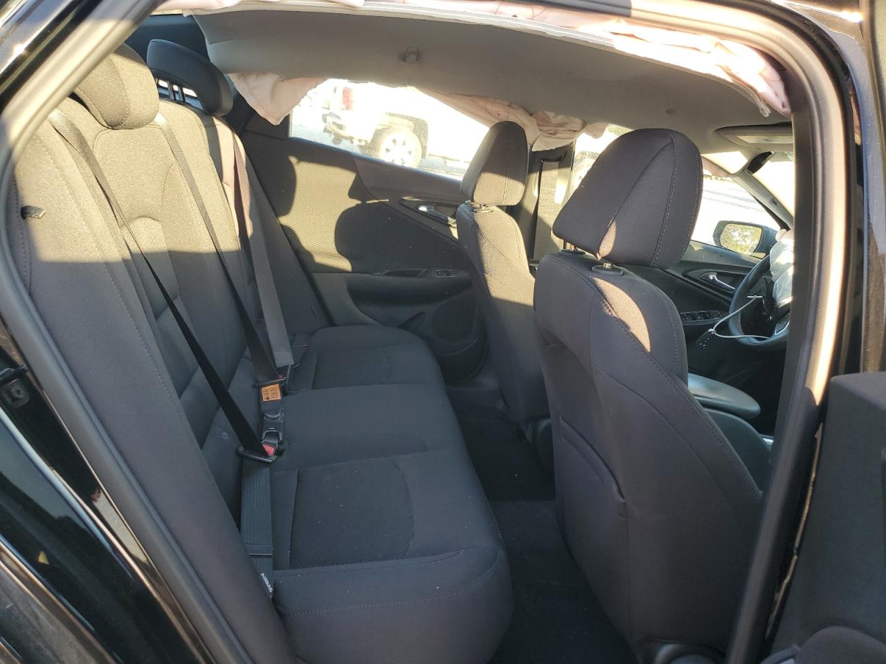 2023 Chevrolet Malibu - Image 10