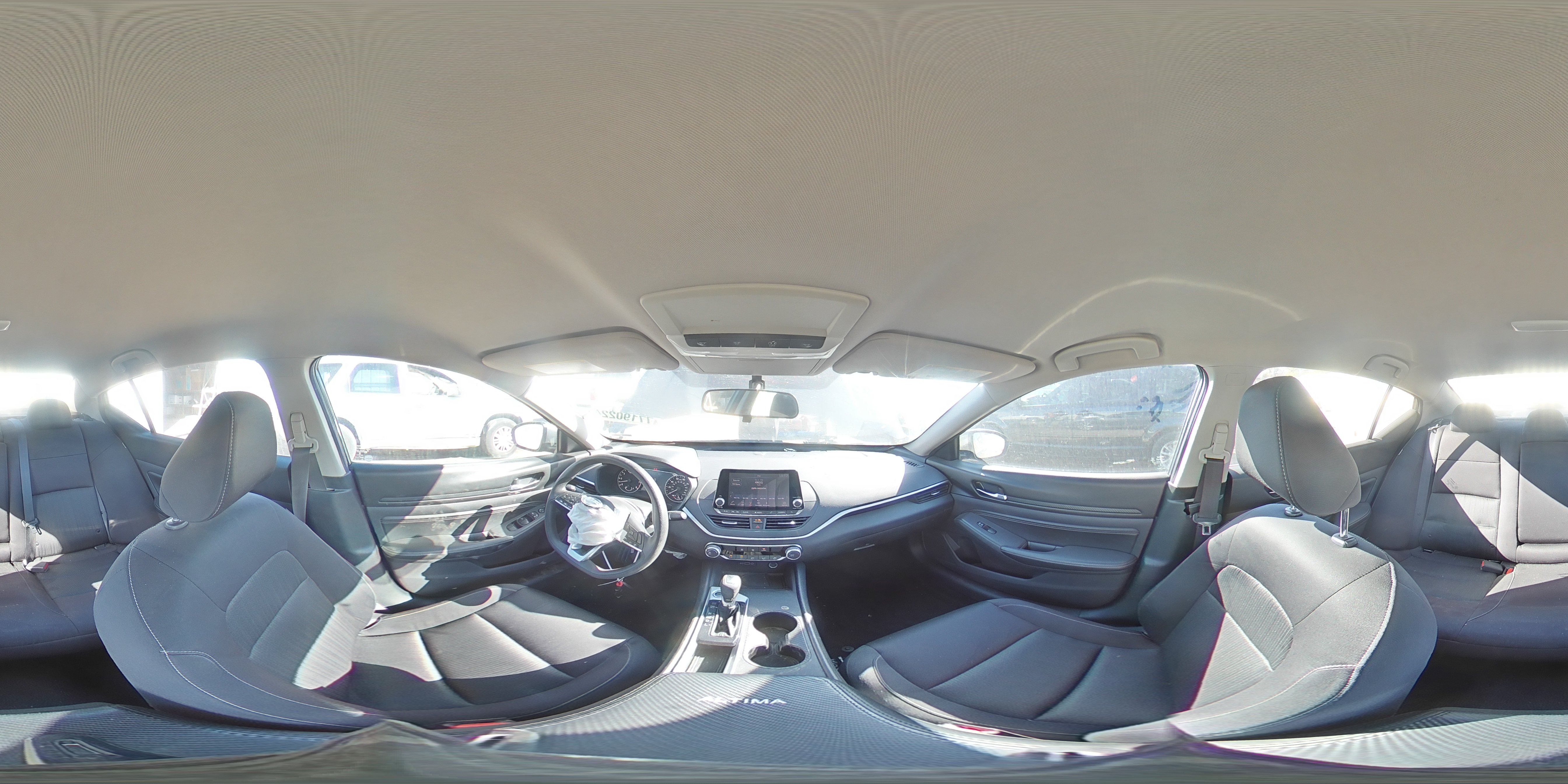 2019 Nissan Altima - Image 12