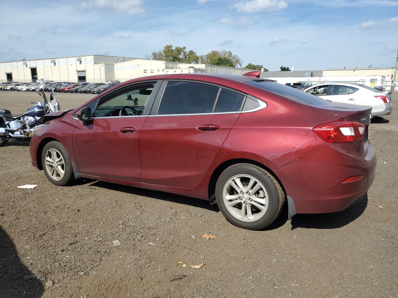 2016 Chevrolet Cruze - Image 2