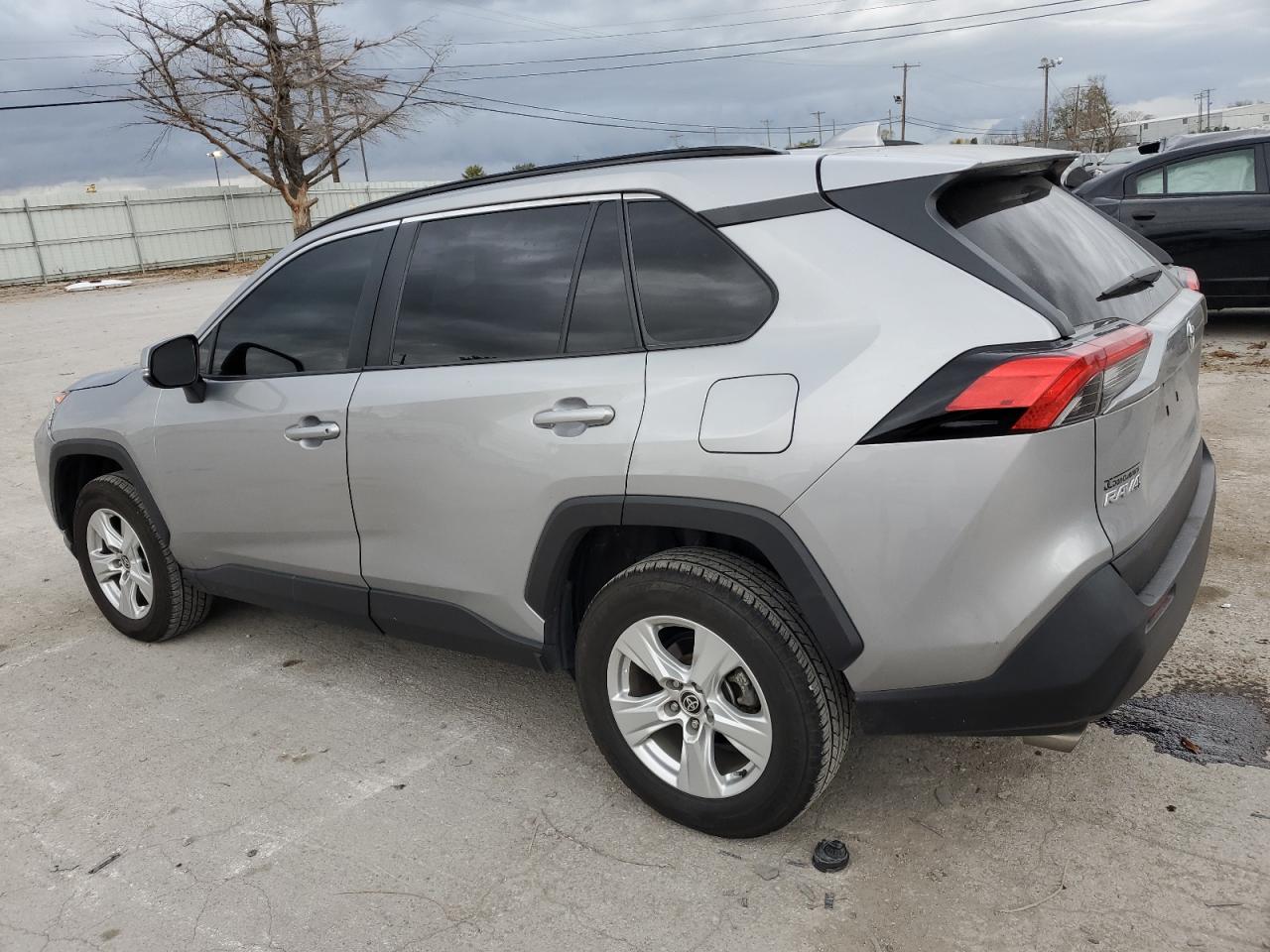 2T3W1RFVXMC112077 2021 TOYOTA RAV 4 - Image 2