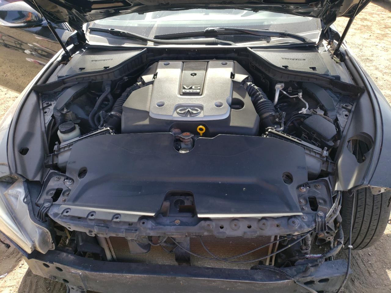 2015 Infiniti Q50 - Image 11