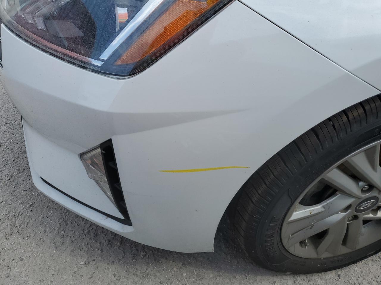 2020 Hyundai Elantra - Image 12