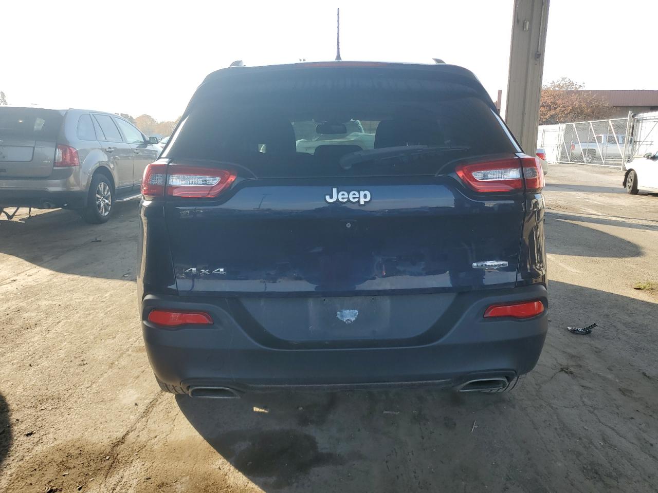 2016 Jeep Cherokee Latitude VIN: 1C4PJMCS8GW142765 Lot: 76482844