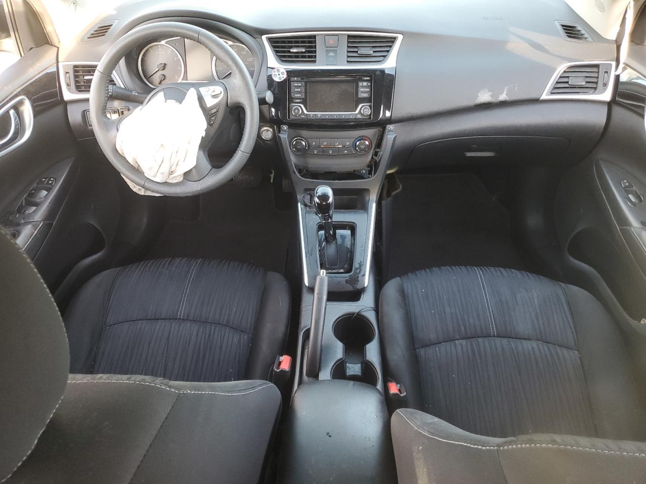 2017 Nissan Sentra - Image 8