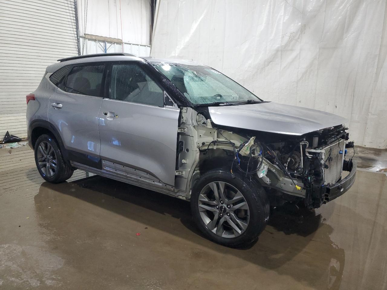 2022 Kia Seltos - Image 4