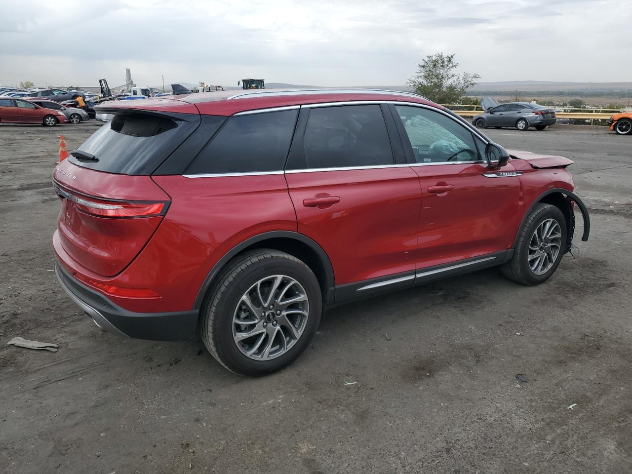 2022 Lincoln Corsair - Image 3