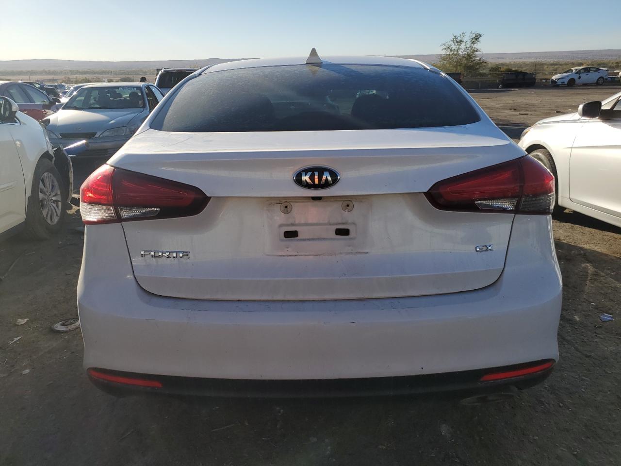 2017 Kia Forte Ex VIN: 3KPFL4A8XHE055295 Lot: 78695784