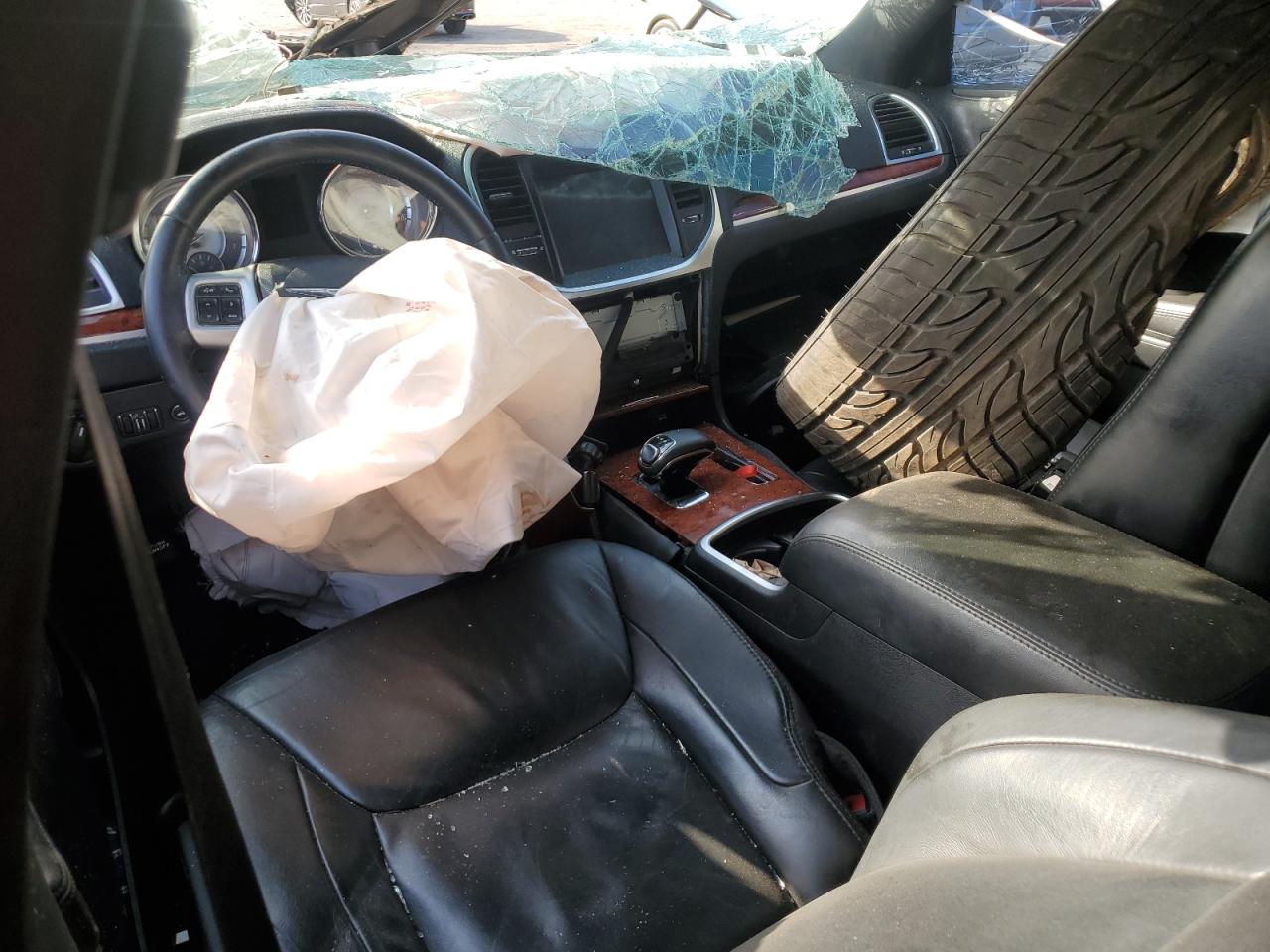 2013 Chrysler 300 - Image 8