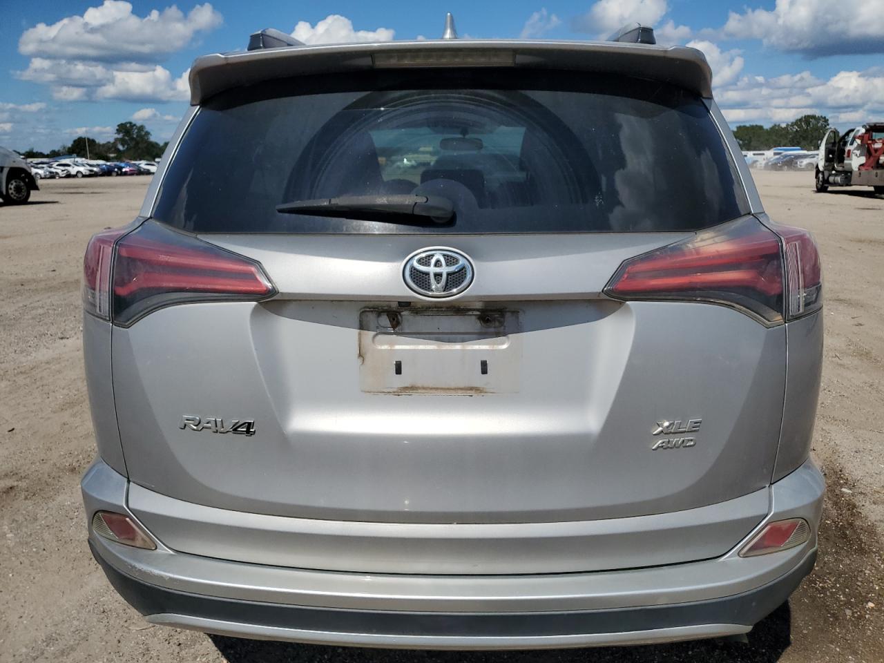 2016 Toyota Rav4 Xle VIN: 2T3RFREV9GW454056 Lot: 70460514