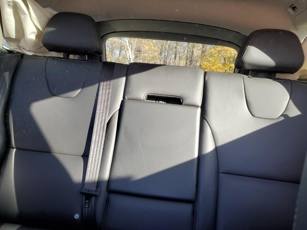 2017 Volvo XC60 - Image 10