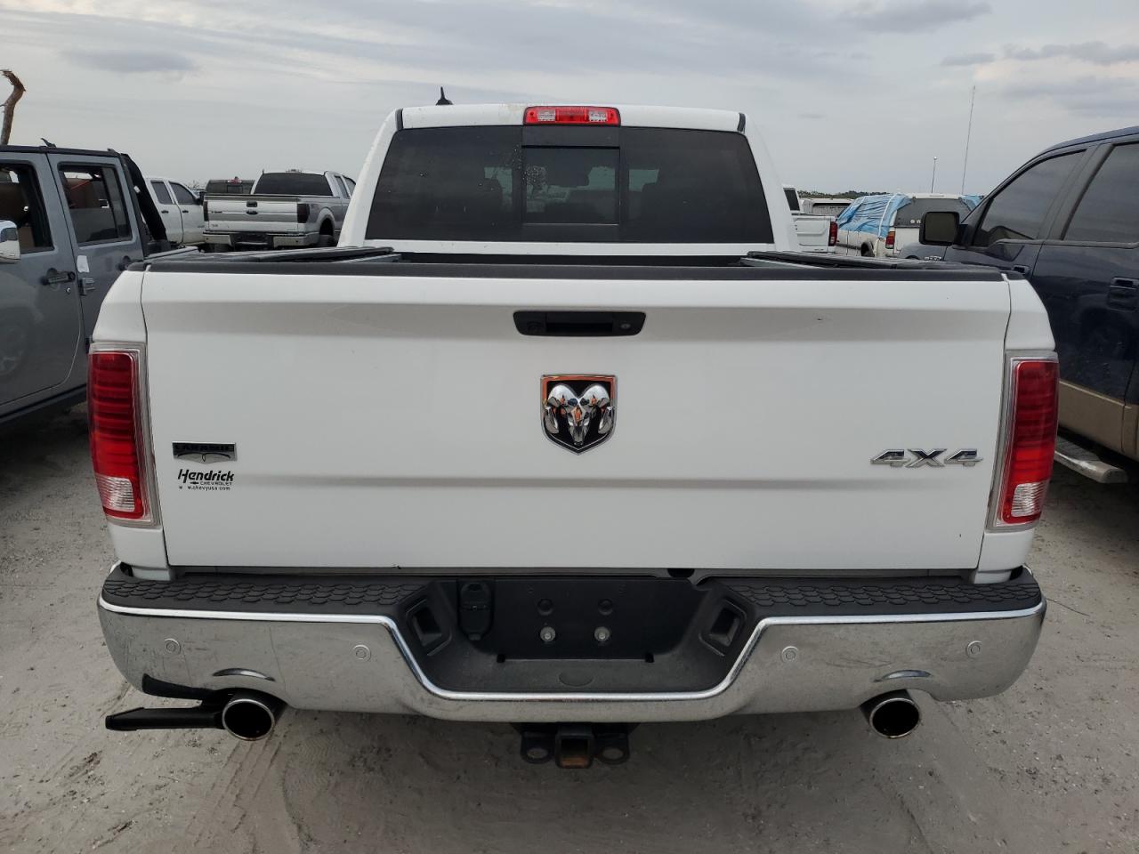 2017 Ram 1500 Laramie VIN: 1C6RR7NT7HS635815 Lot: 74705254