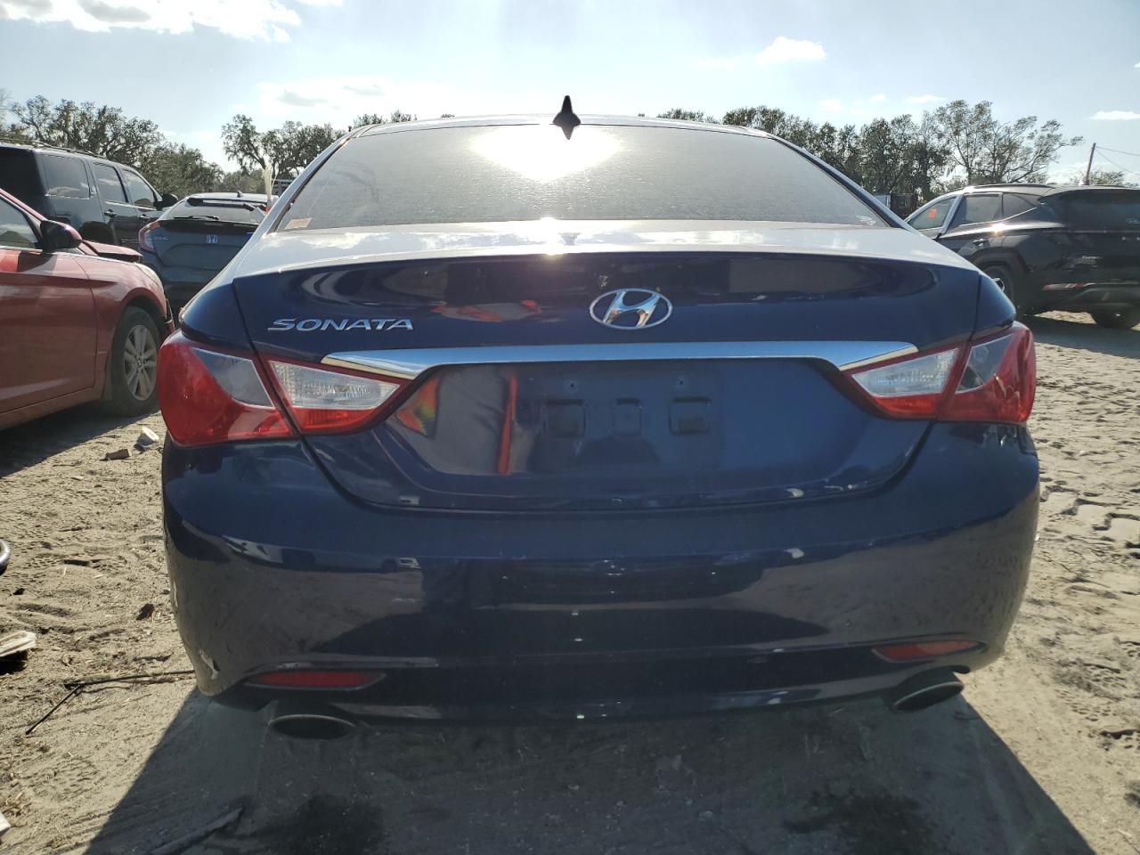 5NPEC4AC2BH144913 2011 Hyundai Sonata Se