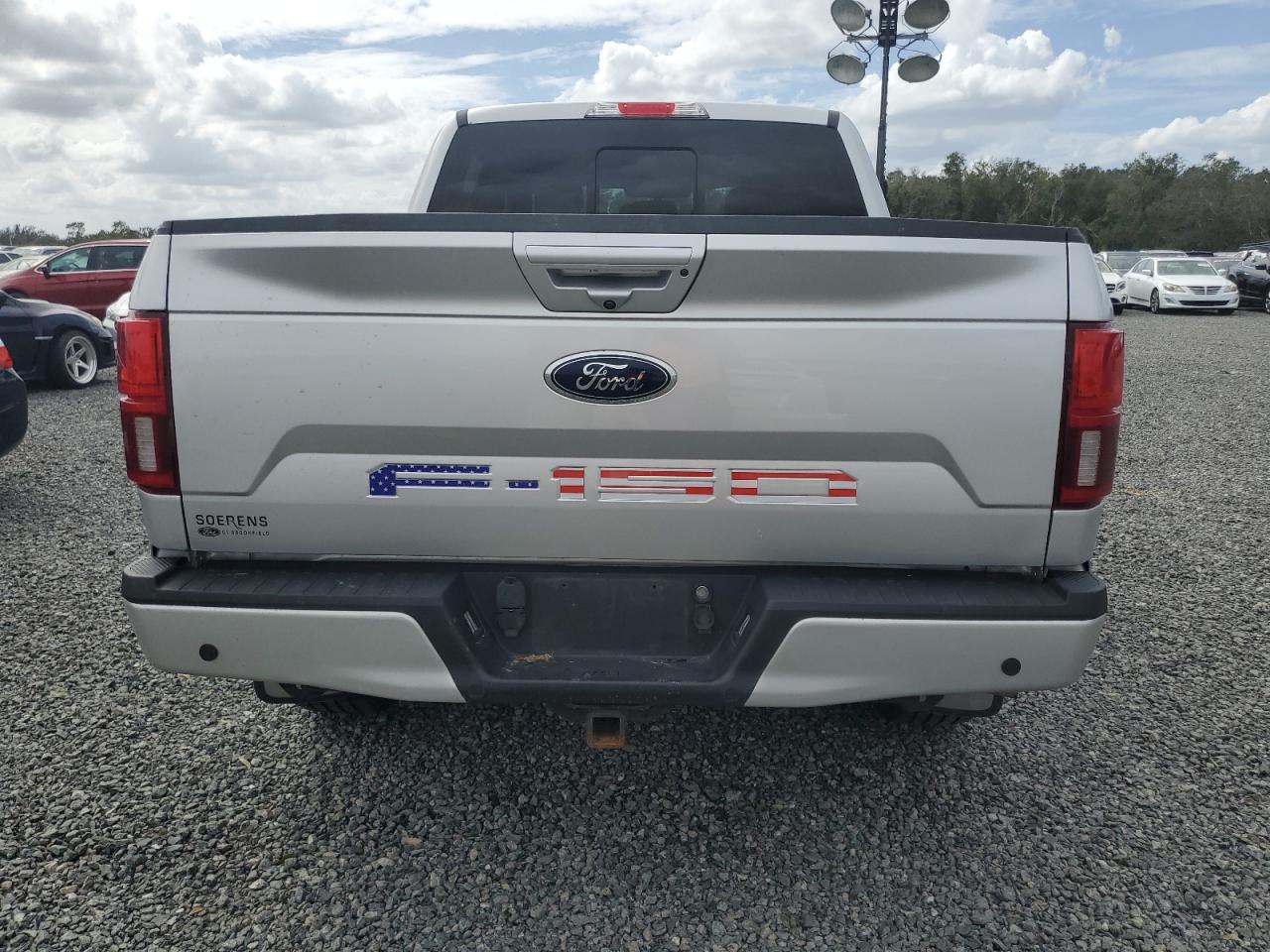 1FTFW1E10JFE41187 2018 Ford F150 Supercrew