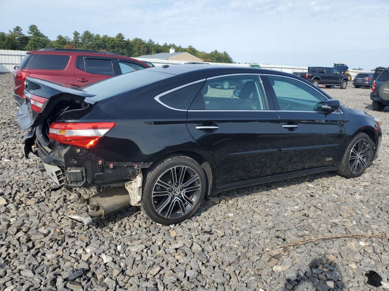 2015 Toyota Avalon - Image 3