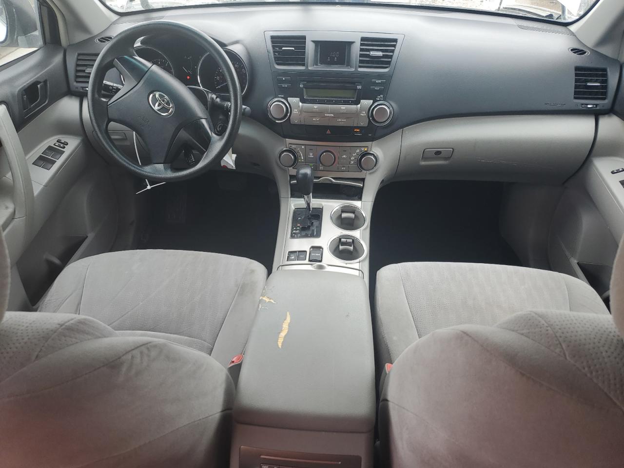 2011 Toyota Highlander - Image 8