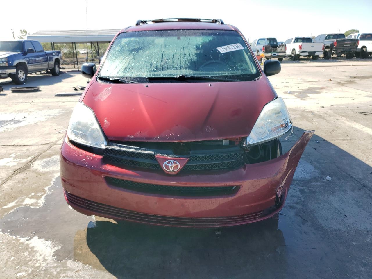 2004 Toyota Sienna - Image 5