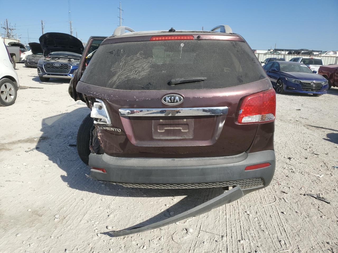 2011 Kia Sorento - Image 6