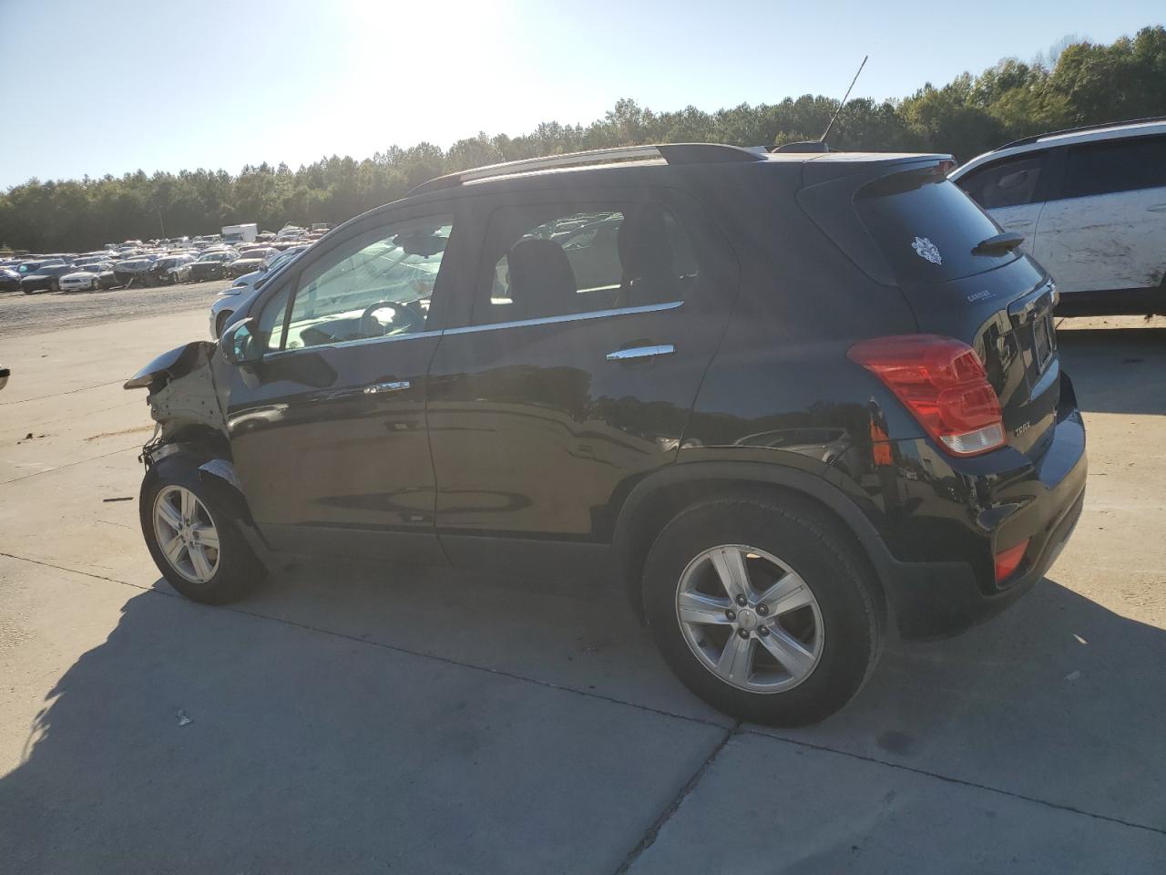 2020 Chevrolet Trax - Image 2
