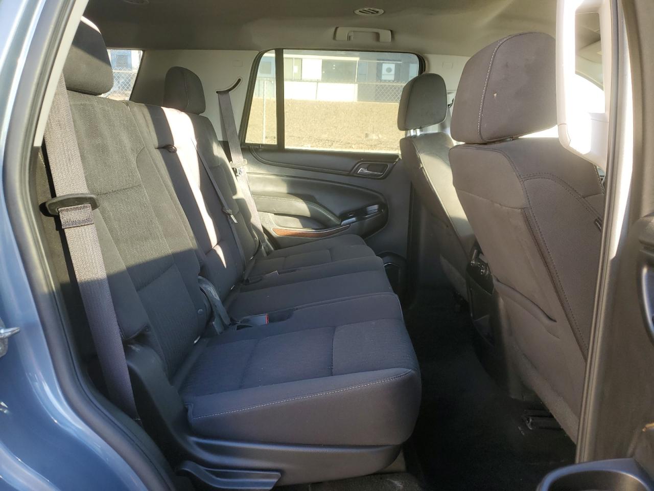 2016 GMC Yukon - Image 11