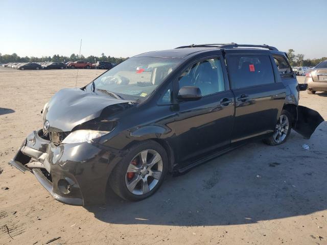 2011 Toyota Sienna Sport