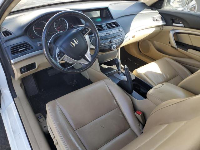 Купе HONDA ACCORD 2012 Белый