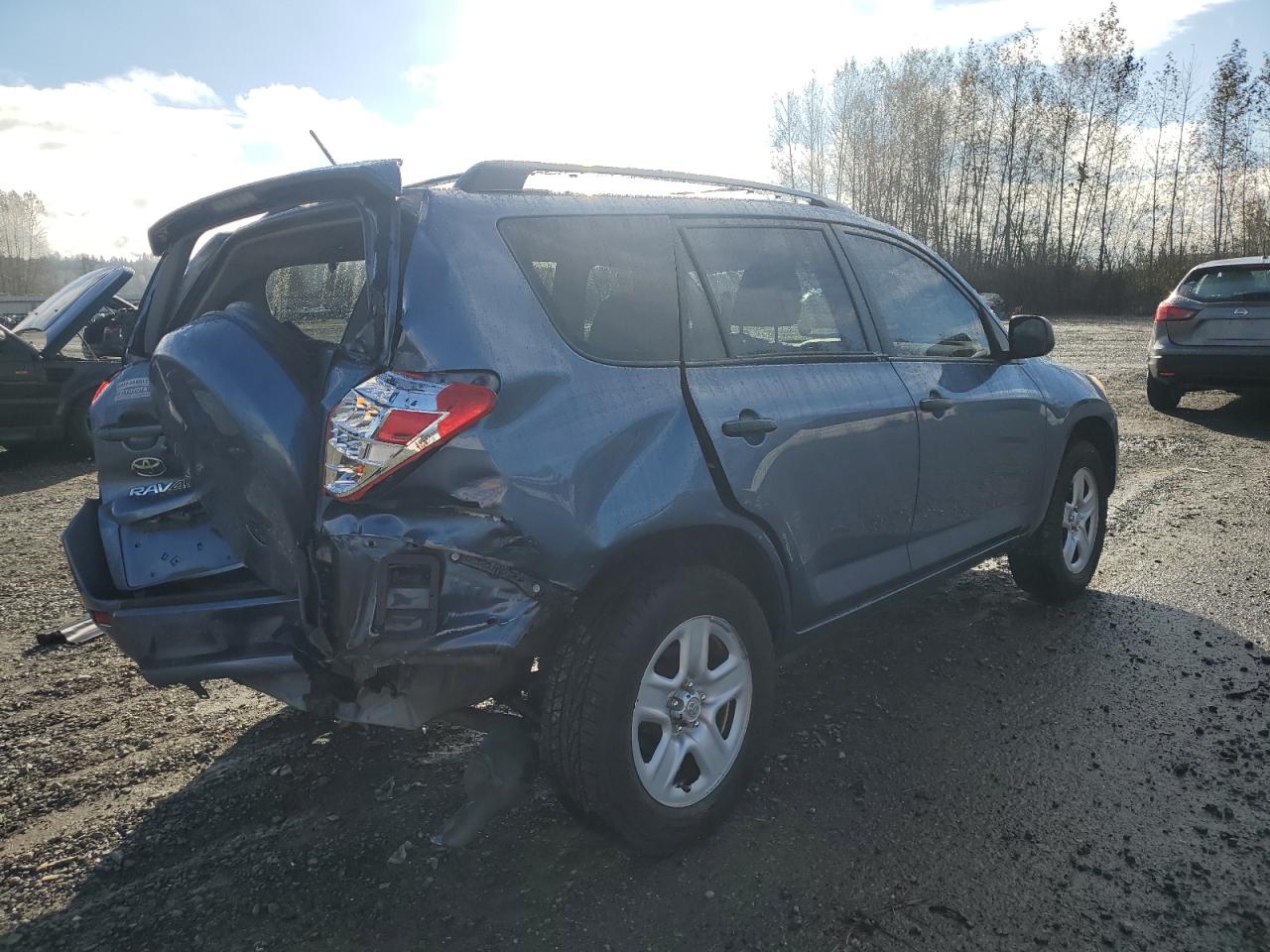 2011 Toyota RAV 4 - Image 3