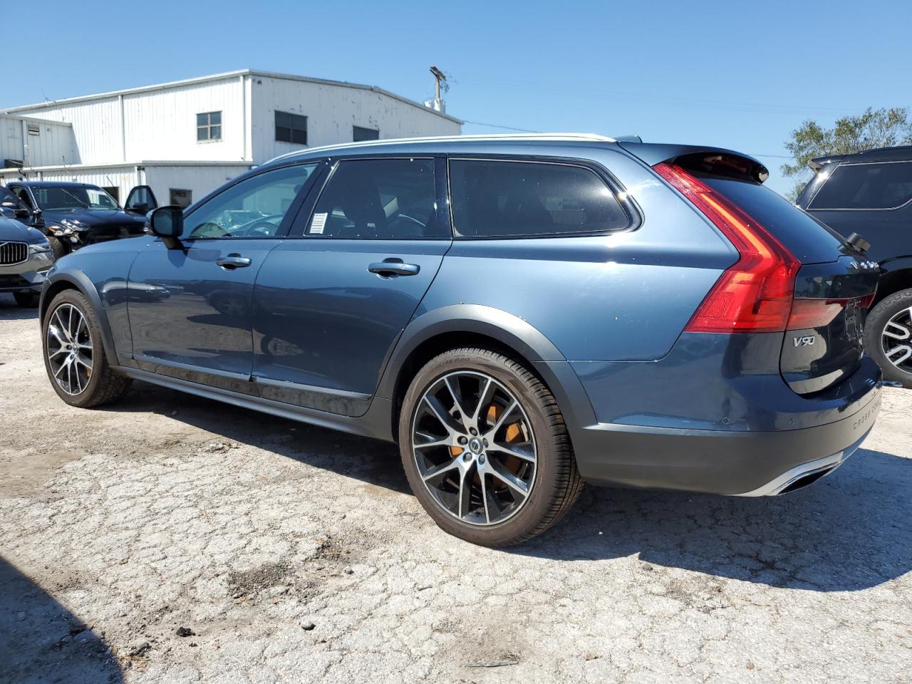 YV4A22NL4J1020385 2018 Volvo V90 Cross Country T6 Inscription