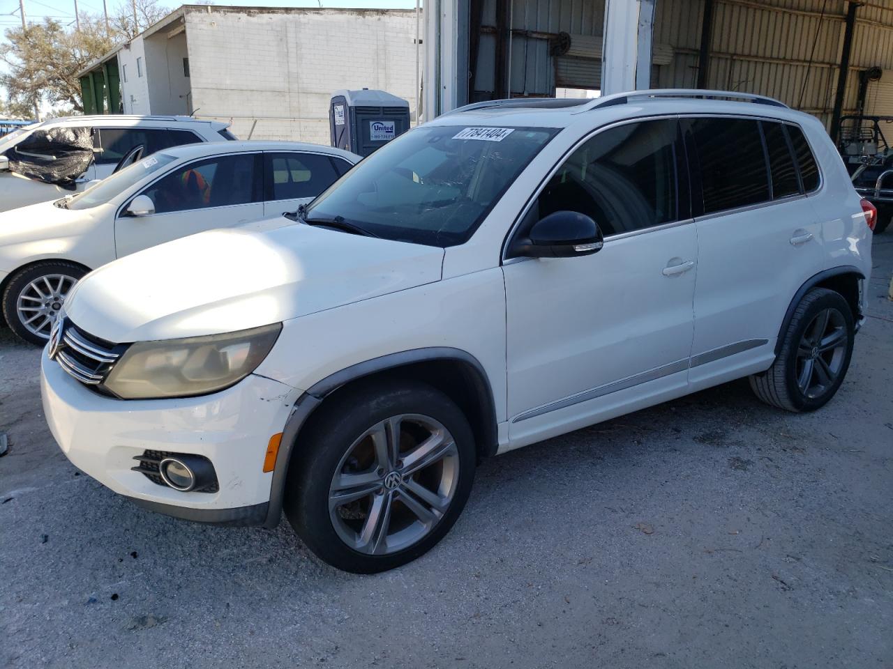 2017 Volkswagen Tiguan - Image 1