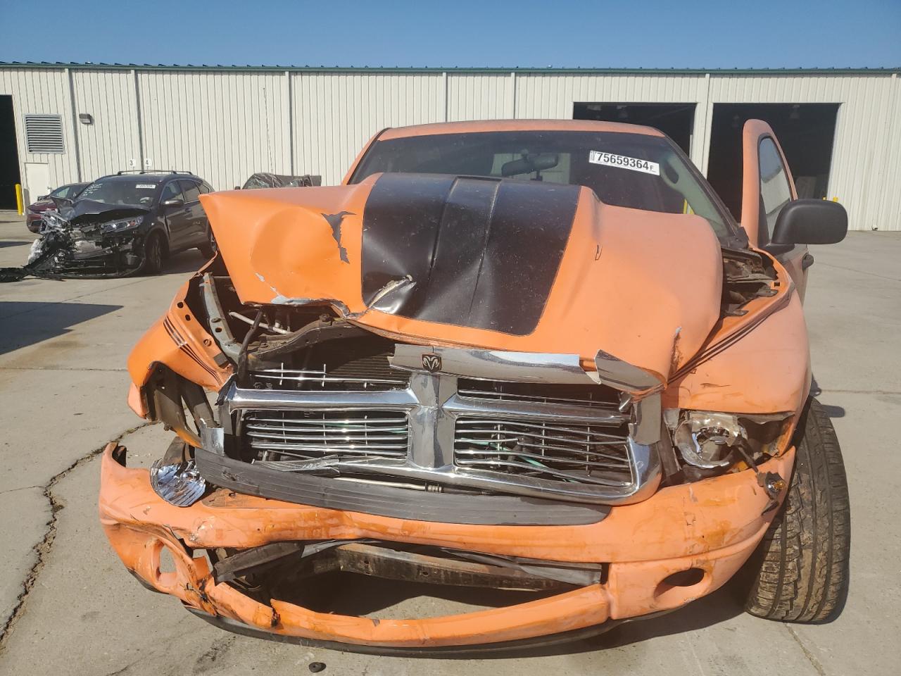 2004 Dodge RAM - Image 5