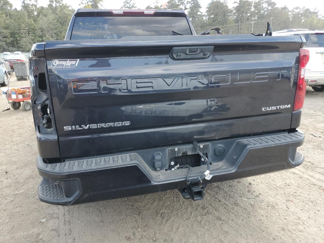 2022 Chevrolet Silverado - Image 6